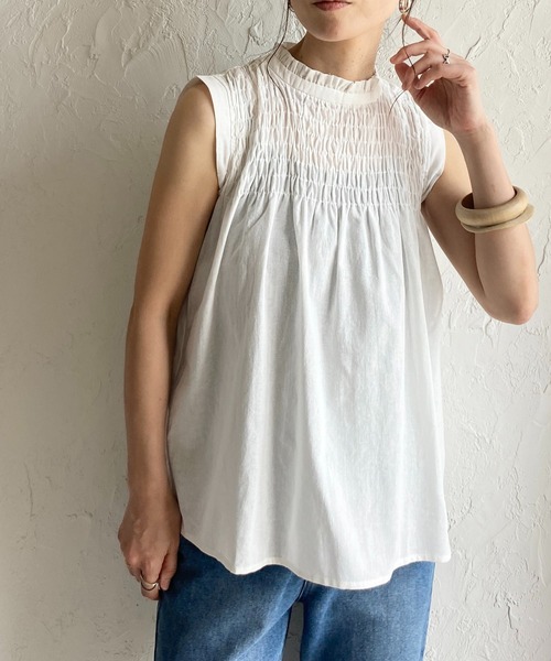 She's Closet（シーズクローゼット）の「立ち襟スタンドカラーノースリーブシャーリングフリルブラウス（シャツ/ブラウス・レディース・ブラック/ホワイト/イエロー・FREE）」の2枚目の写真