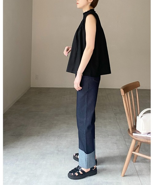 She's Closet（シーズクローゼット）の「立ち襟スタンドカラーノースリーブシャーリングフリルブラウス（シャツ/ブラウス・レディース・ブラック/ホワイト/イエロー・FREE）」の14枚目の写真