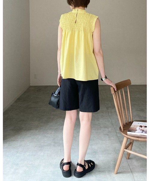 She's Closet（シーズクローゼット）の「立ち襟スタンドカラーノースリーブシャーリングフリルブラウス（シャツ/ブラウス・レディース・ブラック/ホワイト/イエロー・FREE）」の22枚目の写真