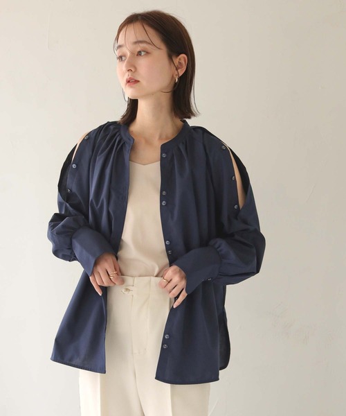 CLEIO（クレイオ）の「【CLEIO】肩スリットブラウス（シャツ/ブラウス・レディース・モカ/ネイビー/アイボリー・FREE）」の7枚目の写真