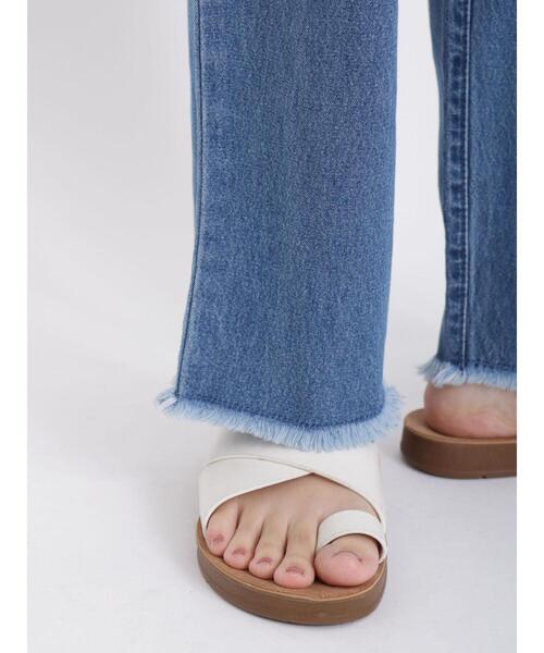 Samansa Mos2(サマンサ モスモス)の「デニムイージーテーパードパンツ(デニムパンツ・レディース・ブルー/サックスブルー・F)」の5枚目の写真