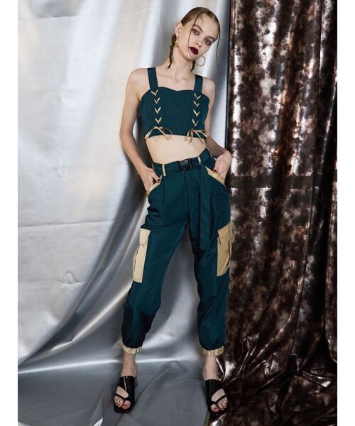 EVRIS(エヴリス)の「サテンパッチワークパンツ【セットアップ着用可能】(その他パンツ・レディース・ブラック/ブルー/カーキ・FREE)」の5枚目の写真