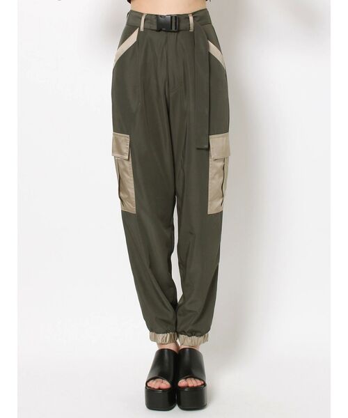 EVRIS(エヴリス)の「サテンパッチワークパンツ【セットアップ着用可能】(その他パンツ・レディース・ブラック/ブルー/カーキ・FREE)」の22枚目の写真