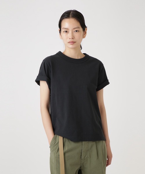 MHL.(エムエイチエル)の「LIGHTWEIGHT MATT COTTON JERSEY(Tシャツ/カットソー・レディース・ホワイト/ブラック・2)」の1枚目の写真