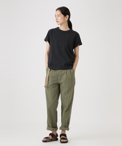 MHL.(エムエイチエル)の「LIGHTWEIGHT MATT COTTON JERSEY(Tシャツ/カットソー・レディース・ホワイト/ブラック・2)」の8枚目の写真