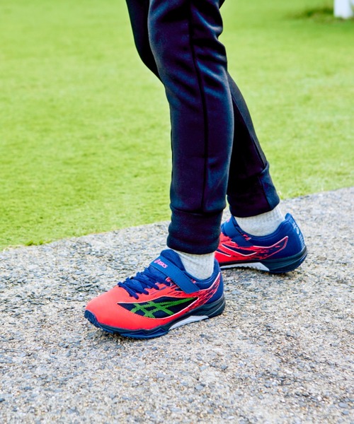 ASICS（アシックス）の「ASICS[アシックス]/LAZERBEAM SI-MG[スプリントタイプ] 1154A160（スニーカー・キッズ・サックスブルー/ゴールド/ブルー系その他/ブルー/ライトグリーン/ブラック×ゴールド/ホワイト×ゴールド/ブラック×イエロー/ラベンダー/レッド・20.0cm/21.0cm/21.5cm/22.0cm/22.5cm/23.0cm/23.5cm/24.0cm/24.5cm/25.0cm/19.0cm）」の9枚目の写真