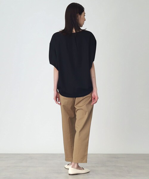 THE SHOP TK (ザ ショップ ティーケー )の「◆【腕周りカバー】バルーンシルエットプルオーバー(Tシャツ/カットソー・レディース・ブラック/ダークオリーブ/ホワイト系・99)」の9枚目の写真