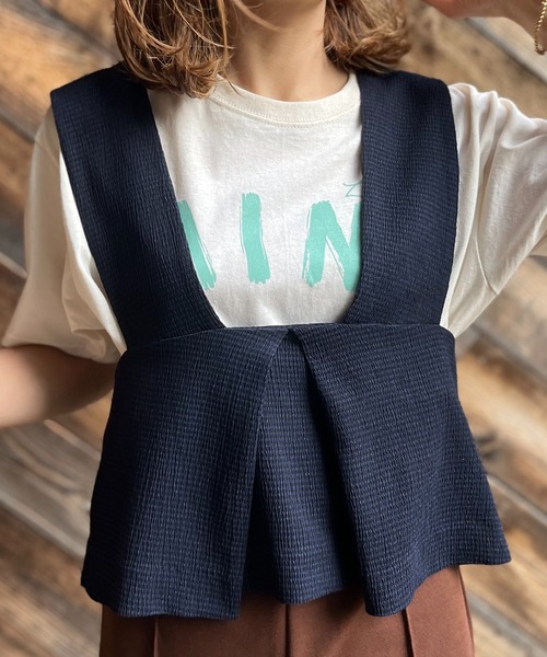 mi via loca(ミヴィアロカ)の「【2WAY】チェック柄シャーリング ビスチェ・ベスト(ベスト・レディース・ライム/ブルー/ネイビー/ピンク・FREE)」の3枚目の写真