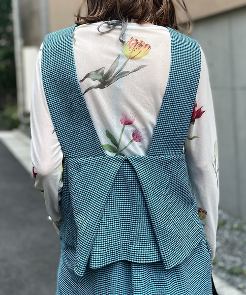 mi via loca(ミヴィアロカ)の「【2WAY】チェック柄シャーリング ビスチェ・ベスト(ベスト・レディース・ライム/ブルー/ネイビー/ピンク・FREE)」の12枚目の写真