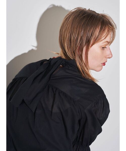 ELENDEEK - ELENDEEK　ボリュームスリーブシアーブラウス　黒 ELENDEEK（エレンディーク）の「ボリュームスリーブシアー
