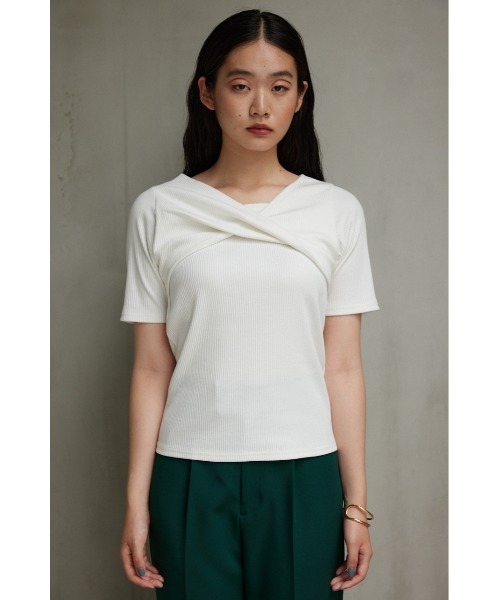 AZUL by moussy(アズールバイマウジー)の「フロントツイストリブトップス(Tシャツ/カットソー・レディース・オフホワイト/ブラック/ボルドー・SMALL/MEDIUM)」の7枚目の写真