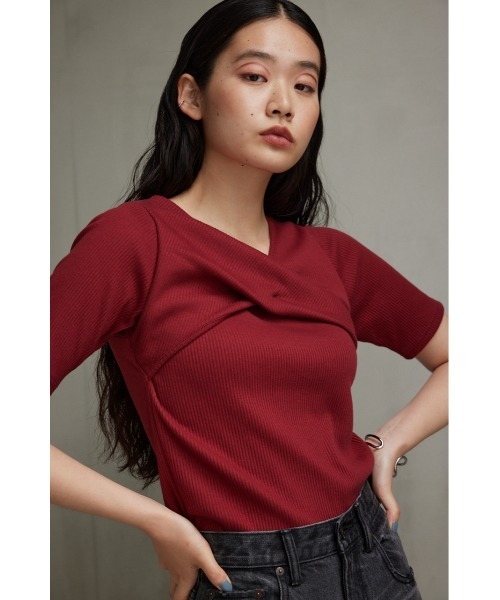 AZUL by moussy(アズールバイマウジー)の「フロントツイストリブトップス(Tシャツ/カットソー・レディース・オフホワイト/ブラック/ボルドー・SMALL/MEDIUM)」の22枚目の写真