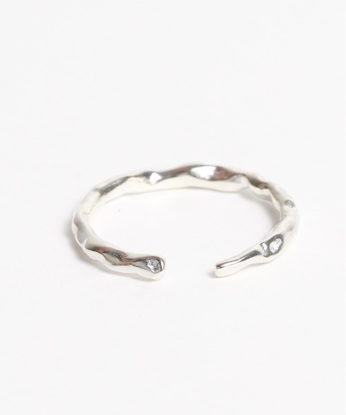 ARCHIVER(アーカイバ)の「【Bk】【sterling silver】フリーサイズ デザインナローリング(リング・レディース・ゴールド/シルバー・FREE)」の6枚目の写真