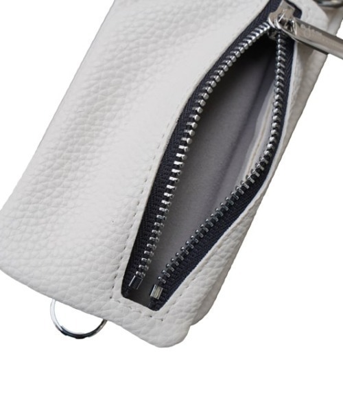 ajew(エジュー)の「ajew/エジュー/【ひも付き】 iPhone15Pro(スマホケース/カバー・レディース・ホワイト/ブラック/ベージュ/ブラウン/グレー/レッド/イエロー/ブルー/モスグリーン/ピンクベージュ/ミント/ピンク系その他5・FREE/F)」の16枚目の写真