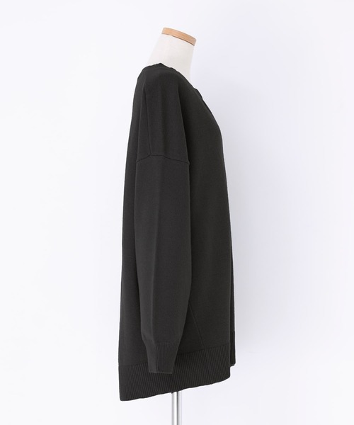 n'OrLABEL（ノアールレーベル）の「『キーネック×ぽわん袖ニット』（ニット/セーター・レディース・チャコールグレー/ブラック/グレイッシュブルー/グレイッシュベージュ/ボルドー・FREE）」の8枚目の写真