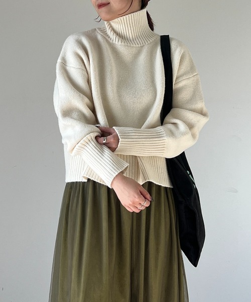 un dix cors（アンディコール）の「後ろスリットタートルニット（ニット/セーター・レディース・チャコールグレー/オフホワイト/ミント・FREE）」の5枚目の写真