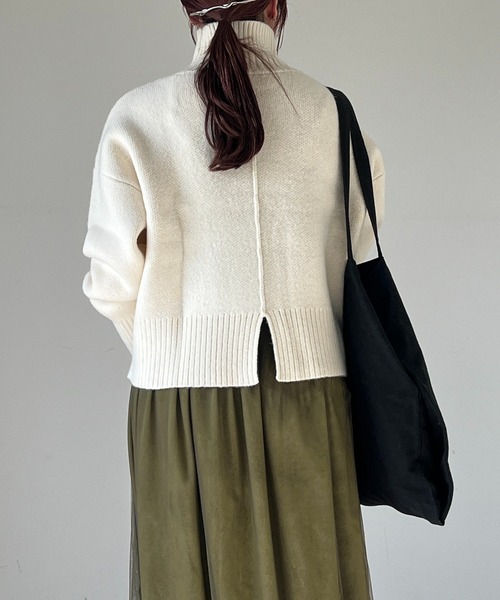 un dix cors（アンディコール）の「後ろスリットタートルニット（ニット/セーター・レディース・チャコールグレー/オフホワイト/ミント・FREE）」の7枚目の写真