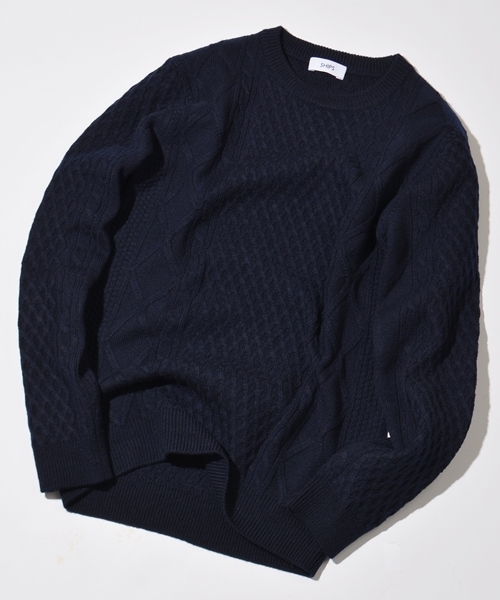 SHIPS(シップス)の「SC: SHIPS(シップス) 9ゲージ ランダム/アラン クルーネック ニット■(ニット/セーター・メンズ・オフホワイト/ホワイト/ブラック/レッド/ネイビー/ダークブルー/グリーン/グレー/ブルー/ワインレッド/ホワイト系その他・LARGE/X-LARGE/MEDIUM/SMALL)」の1枚目の写真