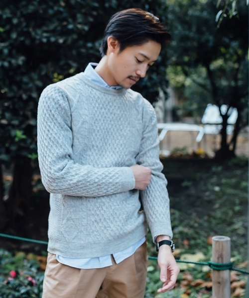 SHIPS(シップス)の「SC: SHIPS(シップス) 9ゲージ ランダム/アラン クルーネック ニット■(ニット/セーター・メンズ・オフホワイト/ホワイト/ブラック/レッド/ネイビー/ダークブルー/グリーン/グレー/ブルー/ワインレッド/ホワイト系その他・LARGE/X-LARGE/MEDIUM/SMALL)」の6枚目の写真