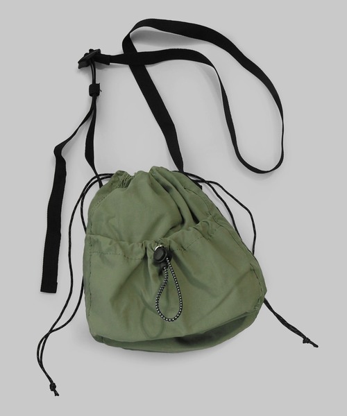 minia（ミニア）の「シャカシャカ素材の巾着ショルダーバッグ（ハンドバッグ・レディース・ホワイト/ブラック/カーキ・FREE）」の12枚目の写真