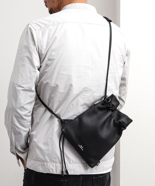 waku（ワク）の「【waku/ワク】レザー巾着ミニショルダーバッグ (WK-0030)（ショルダーバッグ・メンズ・ブラック・FREE）」の19枚目の写真