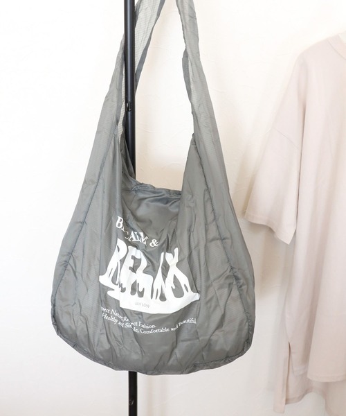 BAYFLOW（ベイフロー）の「TYPOポケッタブルトート（エコバッグ/サブバッグ・レディース・カーキ/グレー/グリーン/オレンジ/パープル・0）」の2枚目の写真