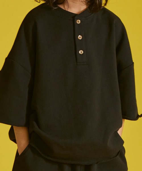 PAIRMANON STREET（ペアマノンストリート）の「【PAIRMANON STREET】裏毛 無地 ヘンリーネック 半袖 ハーフパンツ セットアップ（セットアップ・キッズ・ネイビー/レッド/グレー/ブラック・110/90/120/150/130/140/100）」の8枚目の写真