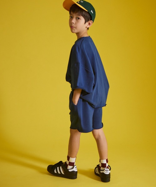 PAIRMANON STREET（ペアマノンストリート）の「【PAIRMANON STREET】裏毛 無地 ヘンリーネック 半袖 ハーフパンツ セットアップ（セットアップ・キッズ・ネイビー/レッド/グレー/ブラック・110/90/120/150/130/140/100）」の21枚目の写真