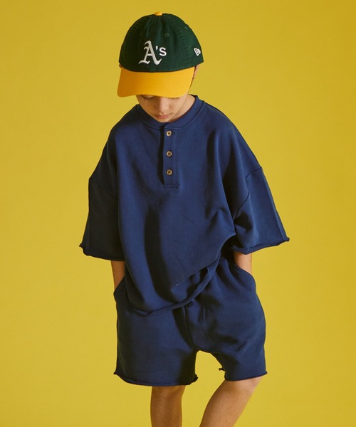 PAIRMANON STREET（ペアマノンストリート）の「【PAIRMANON STREET】裏毛 無地 ヘンリーネック 半袖 ハーフパンツ セットアップ（セットアップ・キッズ・ネイビー/レッド/グレー/ブラック・110/90/120/150/130/140/100）」の22枚目の写真