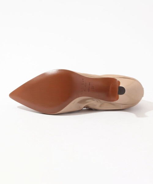 TOMORROWLAND (トゥモローランド)の「L'unique et moi ALICE Ⅱ ポインテッドトゥ ヒールパンプス(パンプス・レディース・ベージュ・25/24/23)」の4枚目の写真
