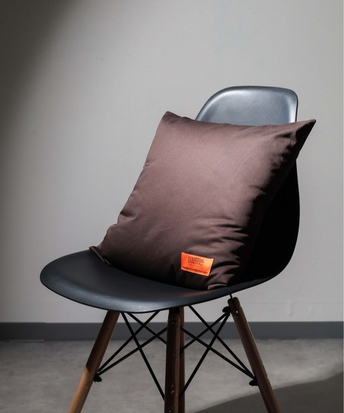 セール】《UNIVERSAL OVERALL》Room Cushion（クッション/クッション