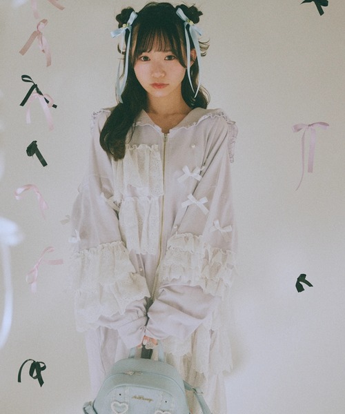 Ank Rouge(アンクルージュ)の「リメイクBIGパーカー(パーカー・レディース・ホワイト/ブラック・M)」の4枚目の写真