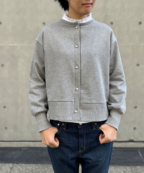 NIMES（ニーム）の「パールボタンカーディガン（カーディガン/ボレロ・レディース・ベージュ/ネイビー/グレー・FREE）」の12枚目の写真