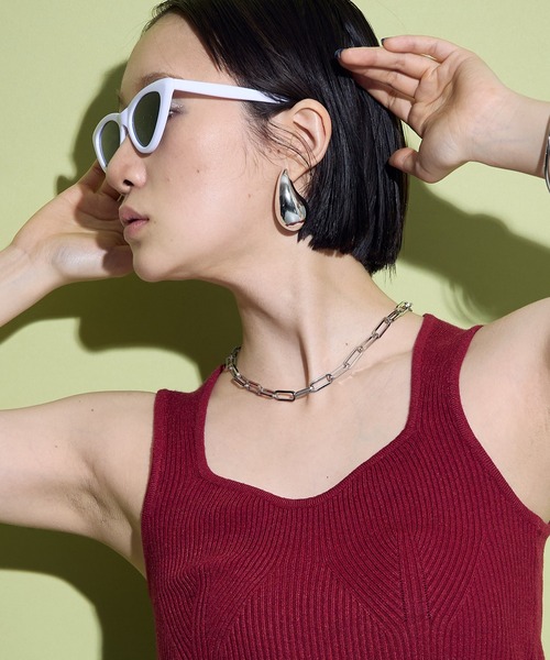 uyu.（ウユ）の「Cat eye Frame Sunglasses / キャッツアイフレームサングラス【uyu./ウユ】（サングラス・レディース・ホワイト×ブラック/ブラック・FREE）」の3枚目の写真