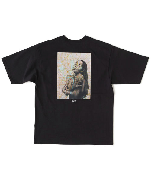 FAT(エフエイティー)の「TAVU "SADE"(Tシャツ/カットソー・メンズ・ブラック/ホワイト・SKINNY(L)/FAT(XL)/TITCH(M)/JUMBO(XXL))」の2枚目の写真