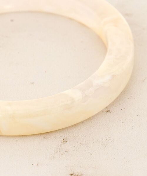 le.coeur blanc(ルクールブラン)の「アクリルバングル(バングル/リストバンド・レディース・アイボリー/ブラウン・FREE)」の16枚目の写真