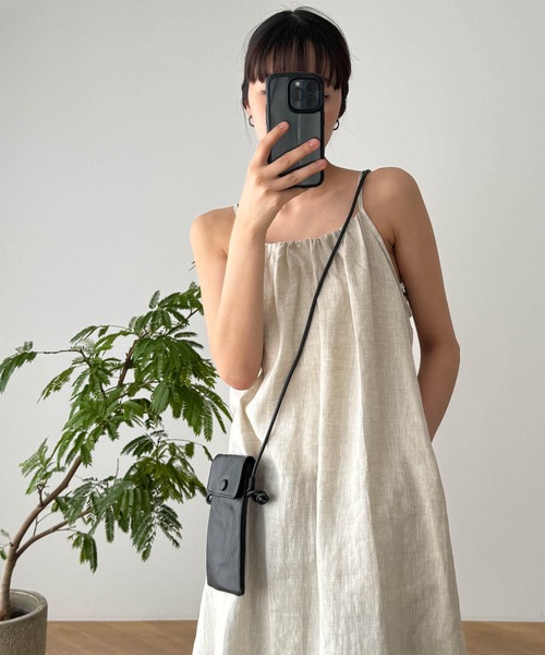 CANAL JEAN（キャナルジーン）の「El mar　レザーポシェット（ショルダーバッグ・レディース・ブラック・ONE SIZE）」の4枚目の写真