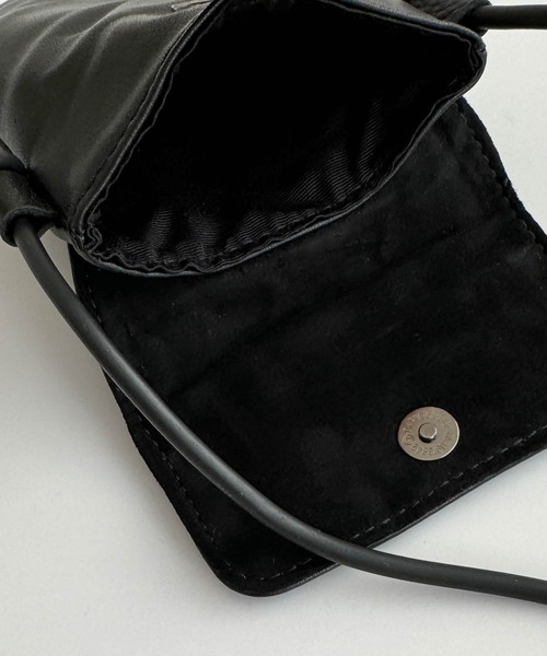 CANAL JEAN（キャナルジーン）の「El mar　レザーポシェット（ショルダーバッグ・レディース・ブラック・ONE SIZE）」の11枚目の写真