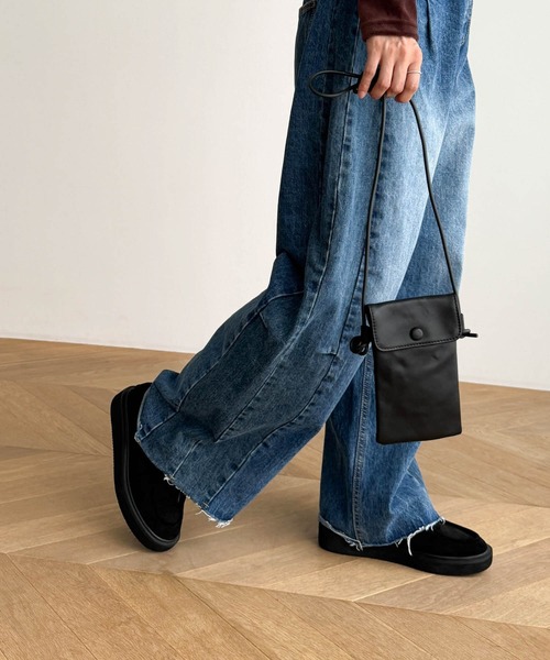 CANAL JEAN（キャナルジーン）の「El mar　レザーポシェット（ショルダーバッグ・レディース・ブラック・ONE SIZE）」の15枚目の写真