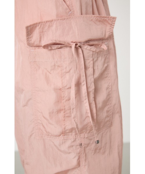 RODEO CROWNS WIDE BOWL（ロデオクラウンズワイドボウル）の「シャインカーゴパンツ（カーゴパンツ・レディース・ブラック/ライトイエロー/ライトピンク/グレー・FREE）」の7枚目の写真