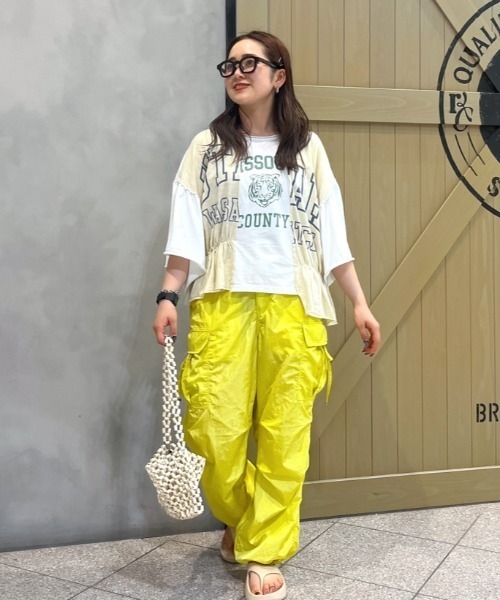 RODEO CROWNS WIDE BOWL（ロデオクラウンズワイドボウル）の「シャインカーゴパンツ（カーゴパンツ・レディース・ブラック/ライトイエロー/ライトピンク/グレー・FREE）」の20枚目の写真