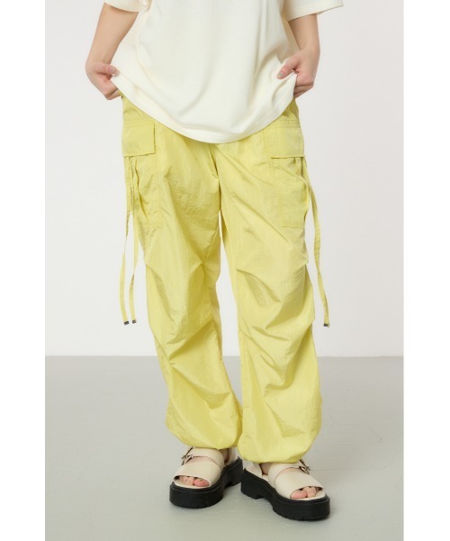RODEO CROWNS WIDE BOWL（ロデオクラウンズワイドボウル）の「シャインカーゴパンツ（カーゴパンツ・レディース・ブラック/ライトイエロー/ライトピンク/グレー・FREE）」の22枚目の写真