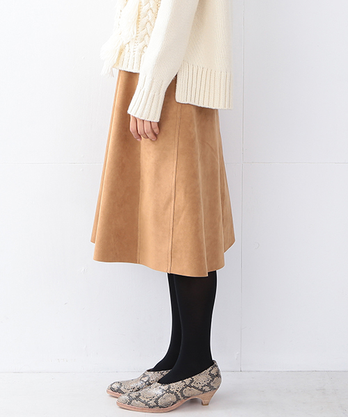 Ray BEAMS（レイビームス）の「Ray BEAMS / スエード フレア スカート（スカート・レディース・ベージュ/ブラウン系その他・0/1）」の14枚目の写真