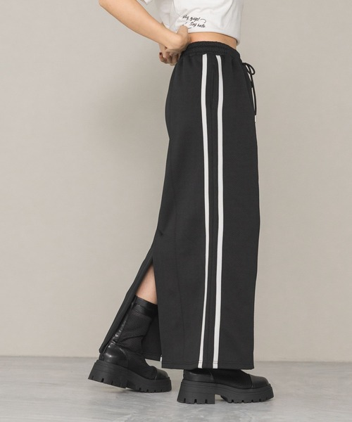 PAGEBOY(ページボーイ)の「カットツイルナロースカート(スカート・レディース・オフホワイト/ブラック/ブラウン・FREE)」の5枚目の写真