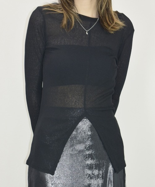 Reurie'(レウリィ)の「センタースリットトップス/center slit top 長袖 クルーネック シアー 透け感 シンプル レディライク きれいめ 大人カジュアル モノトーン 黒 ブラック(Tシャツ/カットソー・レディース・ブラック・FREE)」の7枚目の写真