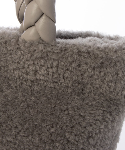 cache cache（カシュ カシュ）の「カシュカシュ cachecache / ブレイドハンドルボアミニトート（トートバッグ・レディース・グレー/アイボリー/ブラック・FREE）」の5枚目の写真