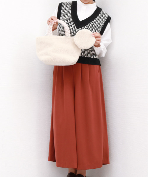 cache cache（カシュ カシュ）の「カシュカシュ cachecache / ブレイドハンドルボアミニトート（トートバッグ・レディース・グレー/アイボリー/ブラック・FREE）」の17枚目の写真