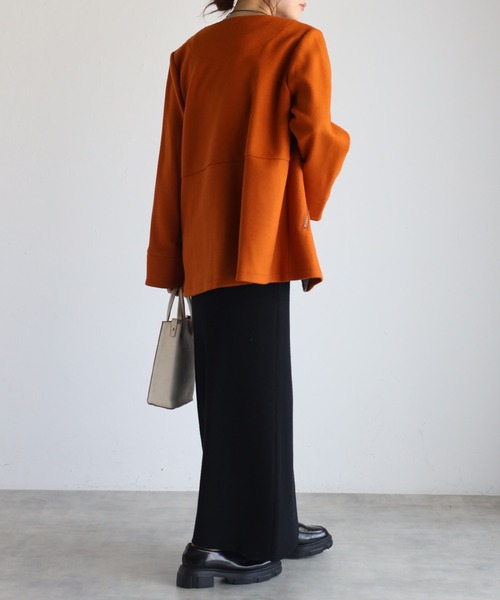 &HALF(アンドハーフ)の「ウール調フェルト配色ノーカラージャケット(バイカラー)(ノーカラージャケット・レディース・ダークグレー/オレンジ/ホワイト/ブラック/エメラルド/イエロー・M/L)」の8枚目の写真