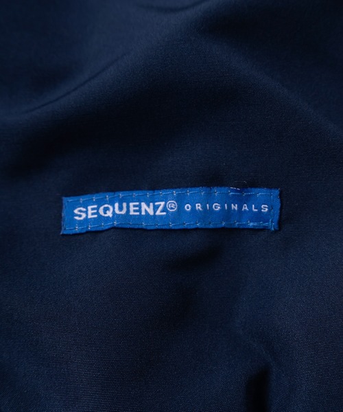 SEQUENZ(シークエンズ)の「【SEQUENZ/シークエンズ】リブライン Vネック プルオーバー オーバーサイズ(スウェット・メンズ・アイボリー/ブラック/ネイビー・M/XL/L)」の13枚目の写真