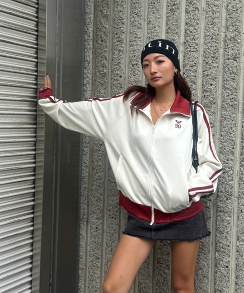 ROXY（ロキシー）の「【ZOZO限定アイテム】NOSTALGIC 90'S/ロキシーショート丈ダブルジップアップスタンドカラーラインスウェット（スウェット・レディース・ミント/オレンジ/ブラック・SMALL/X-LARGE）」の3枚目の写真